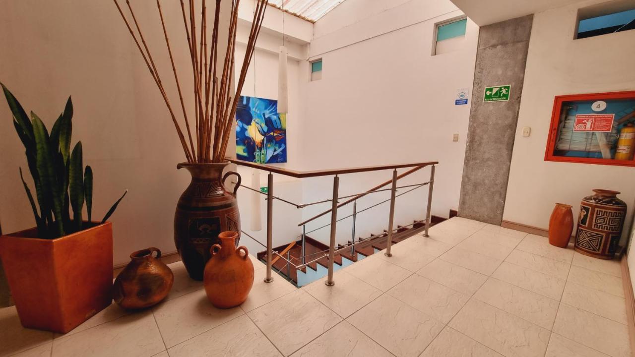 Habitat Suites Hotel Pereira Exteriör bild